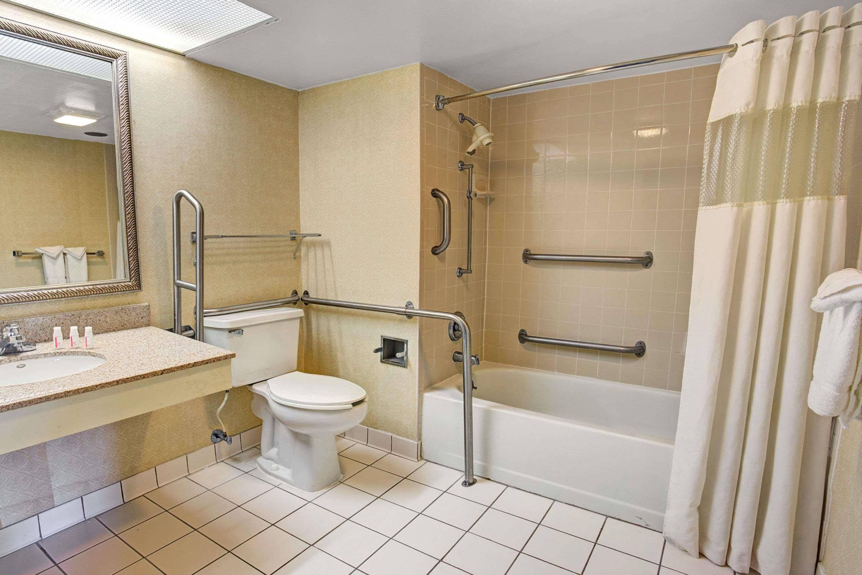 Holiday Inn Indianapolis - Airport Area N By Ihg Exteriér fotografie